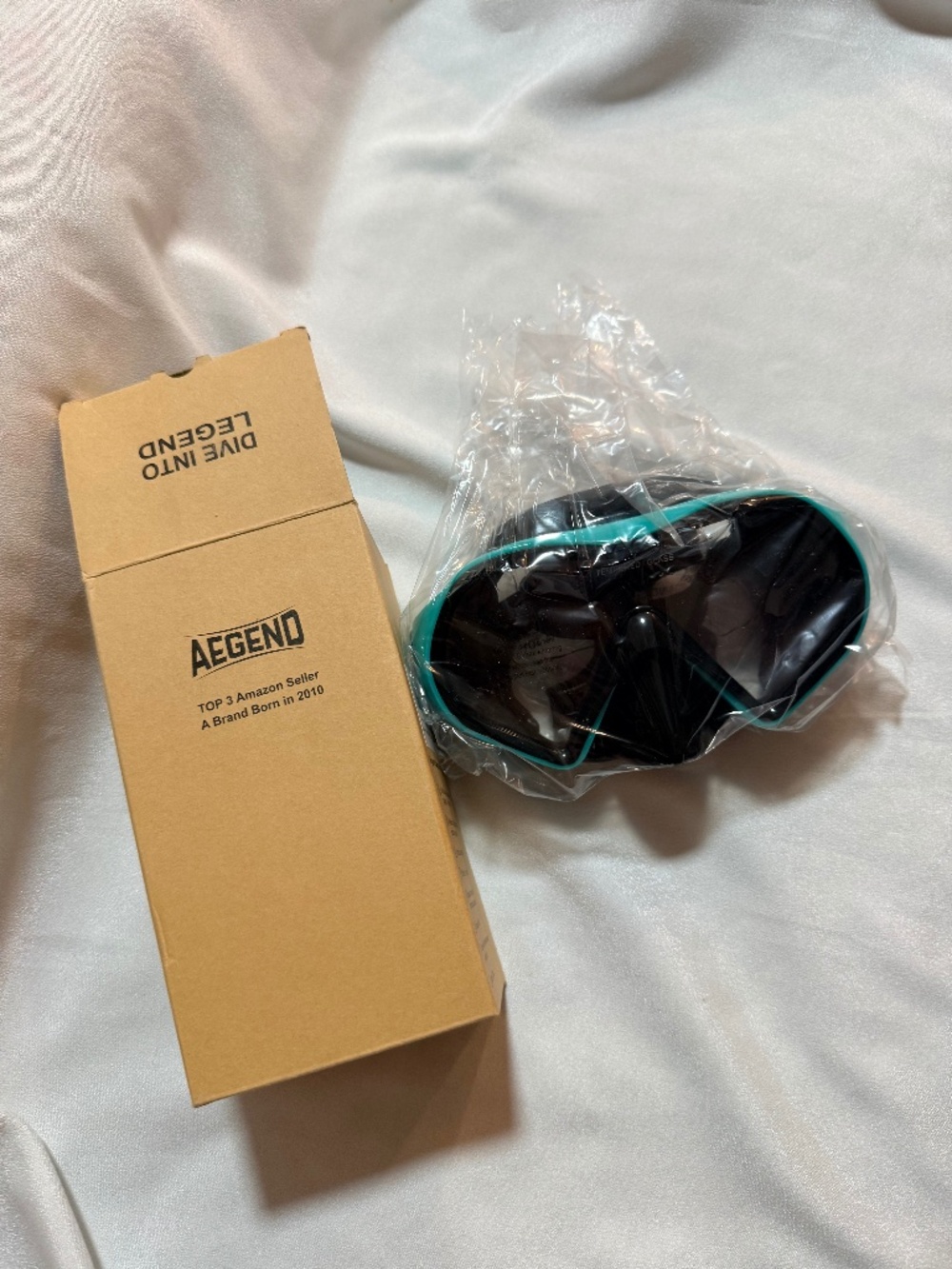 AEGEND Tempered Glass Swim Diving Mask Black Teal Nose Cover
